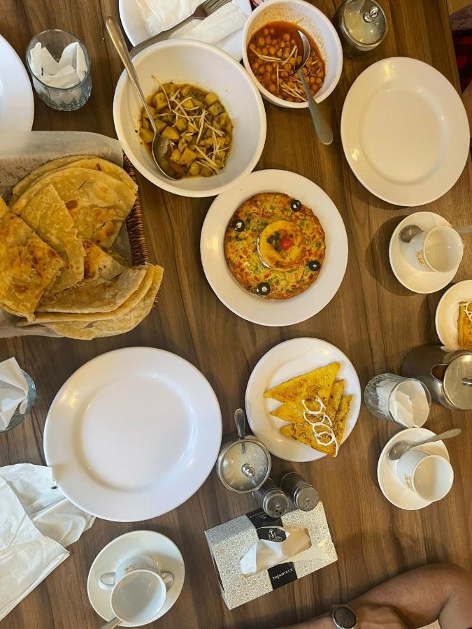 Shelton Hotel Mardan Zewnętrze zdjęcie